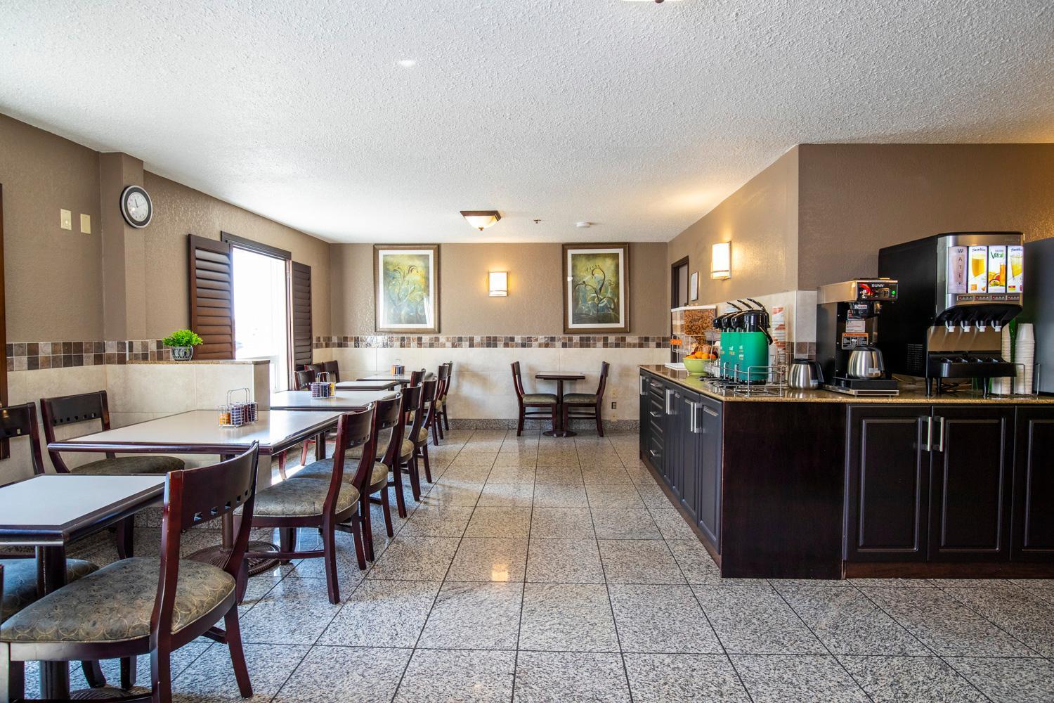 Quality Inn & Suites Yorkton Exterior foto