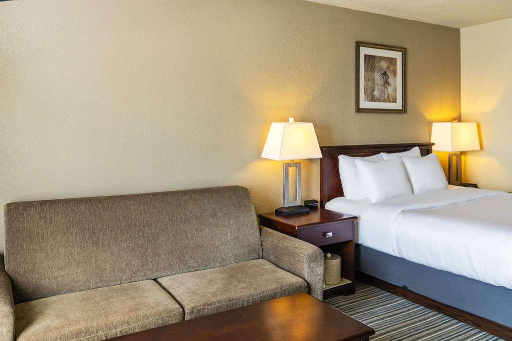 Quality Inn & Suites Yorkton Quarto foto